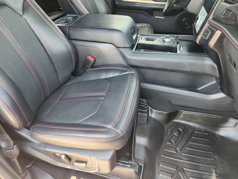 Used 2024 Ford Expedition Limited RWD image 14