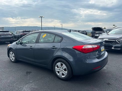 Used 2016 Kia Forte LX w/ LX Popular Package FWD image 4
