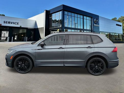 Used 2022 Volkswagen Tiguan SE R-Line image 7