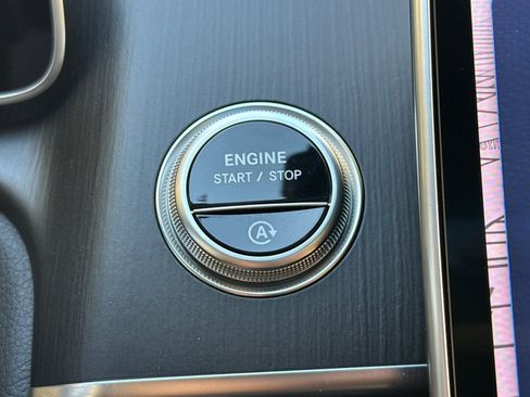 Certified 2025 Mercedes-Benz S 580 4MATIC Sedan image 23