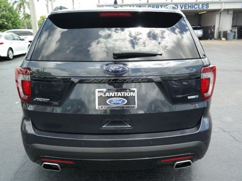 Used 2017 Ford Explorer Sport w/ Equipment Group 401A AWD/4WD image 28