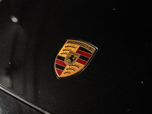 Certified 2025 Porsche Cayenne AWD/4WD image 13