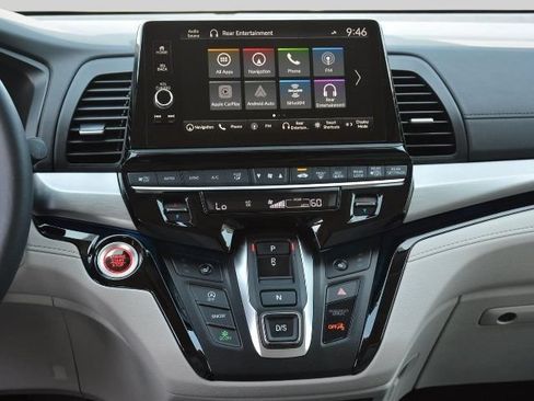 Certified 2026 Honda Odyssey Touring image 13