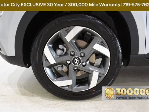 New 2025 Hyundai Venue SEL image 6