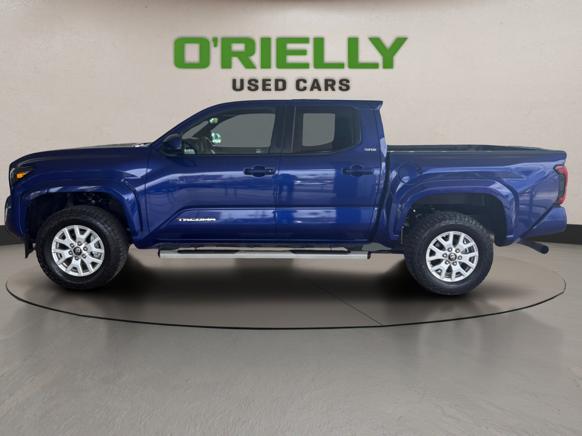 Used 2025 Toyota Tacoma SR5 AWD/4WD image 3