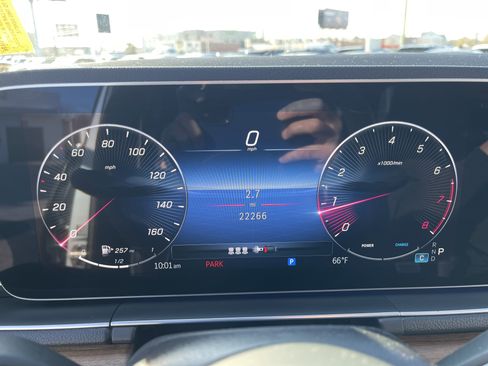 Certified 2024 Mercedes-Benz GLE 350 4MATIC w/ Winter Package image 21