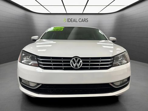 Used 2014 Volkswagen Passat 1.8T SEL Premium FWD image 2