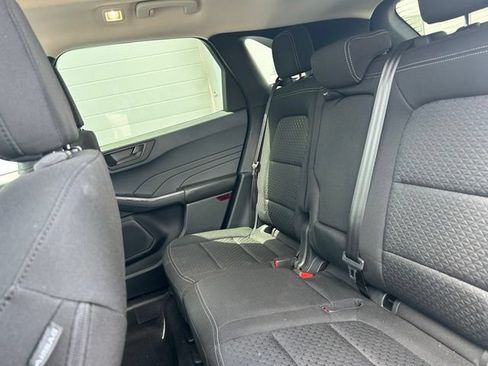Used 2026 Ford Escape Active w/ Tech Pack #1 AWD/4WD image 9