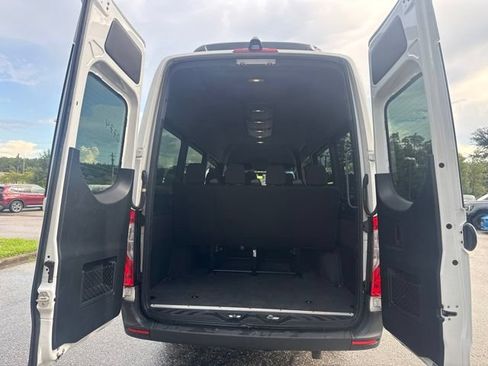 Used 2025 Mercedes-Benz Sprinter 2500 image 15