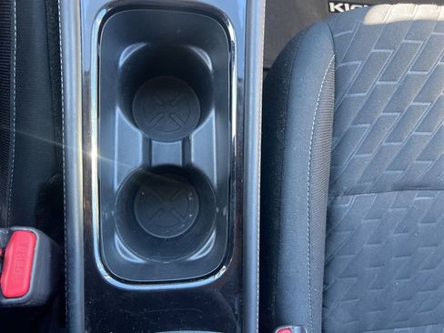 Used 2022 Nissan Kicks SV image 19