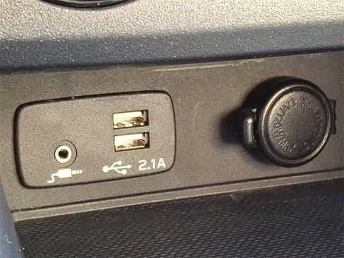 Used 2023 Subaru Crosstrek 2.0i Premium image 24