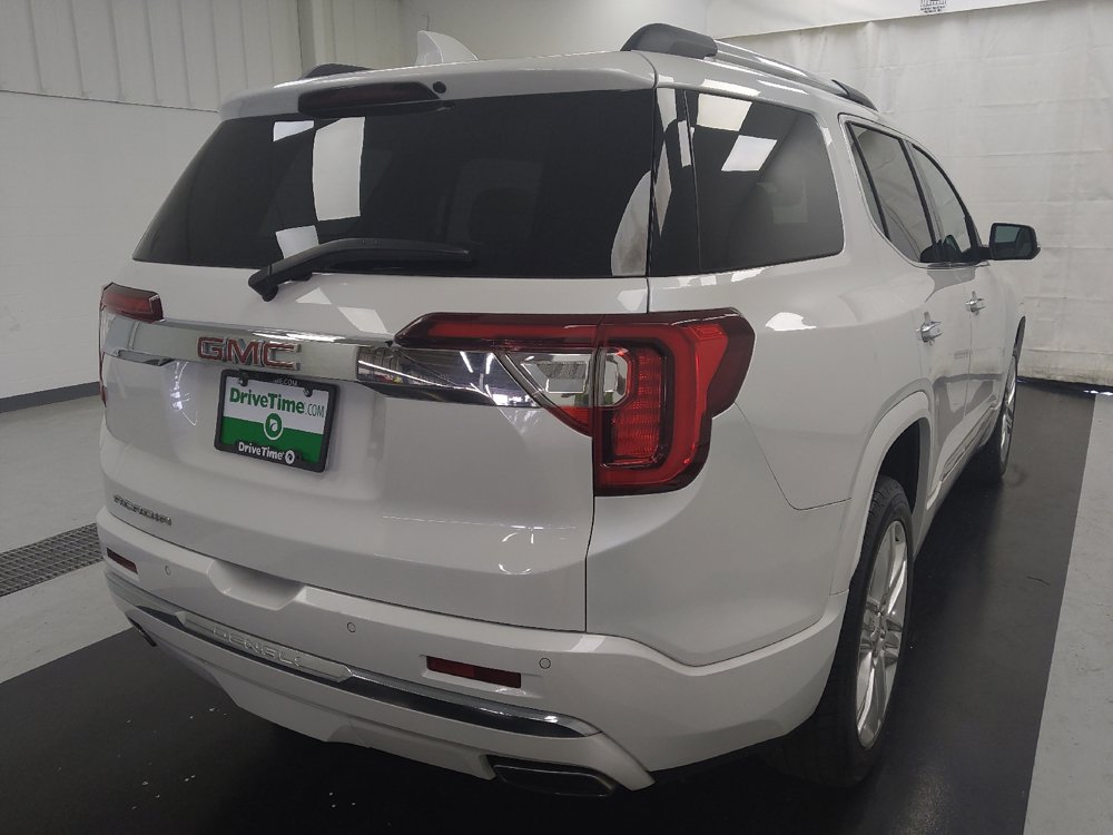 Used 2020 GMC Acadia Denali w/ Technology Package FWD image 9