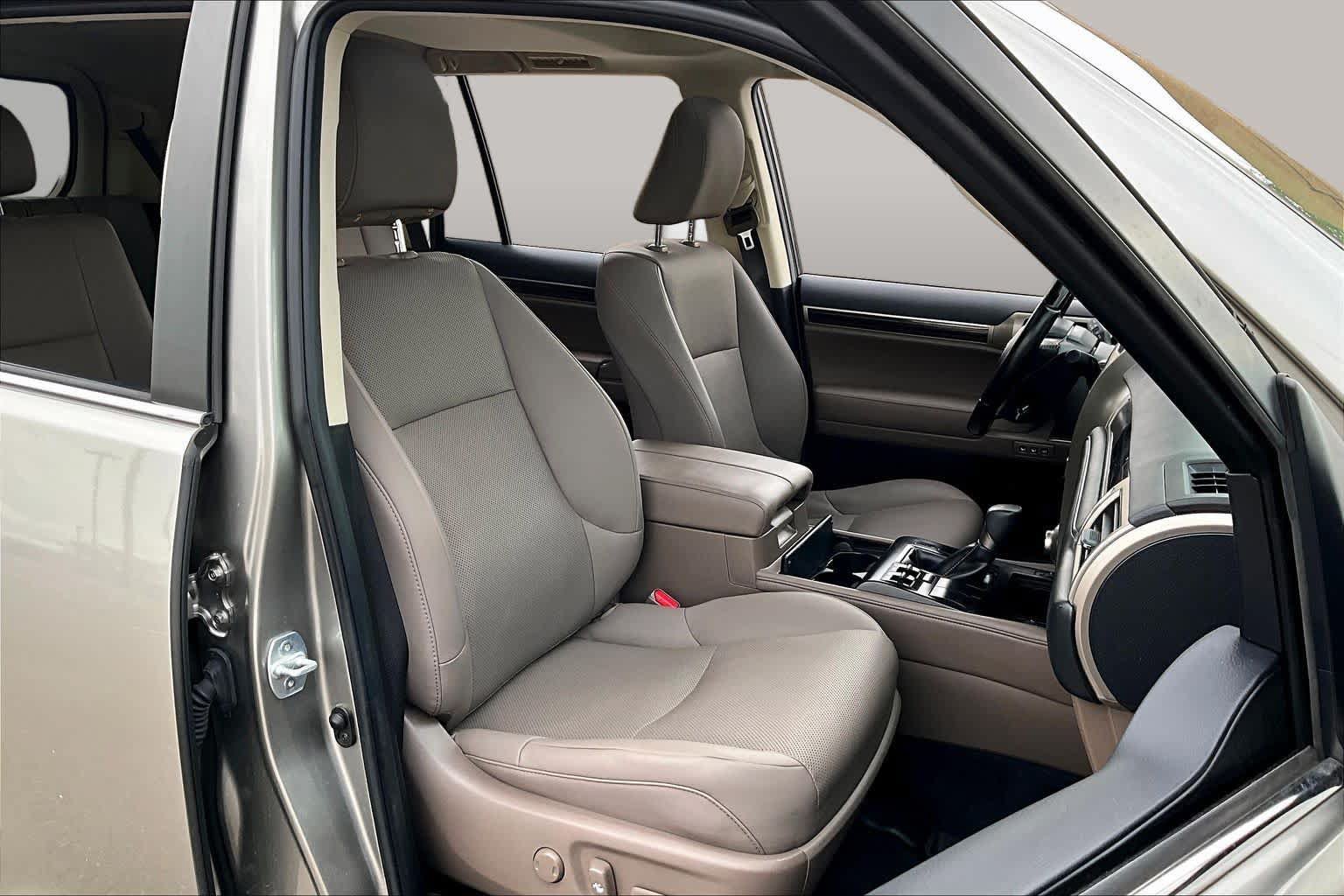 Used 2021 Lexus GX 460 Premium AWD/4WD image 9