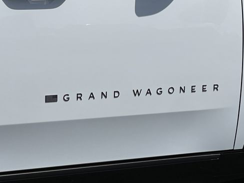 New 2026 Jeep Grand Wagoneer Limited w/ Premium Group II AWD/4WD image 3