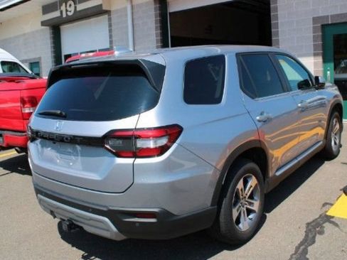 Used 2024 Honda Pilot EX-L image 11