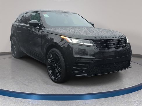 New 2026 Land Rover Range Rover Velar Dynamic SE image 3