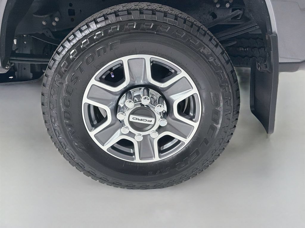 Used 2025 Ford F250 XLT w/ FX4 Off-Road Package AWD/4WD image 29