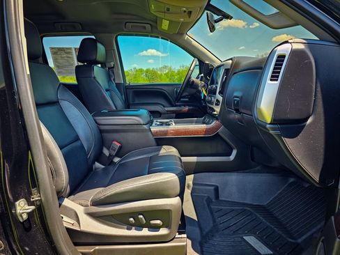 Used 2018 GMC Sierra 1500 SLT AWD/4WD image 38
