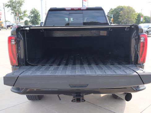 Used 2024 GMC Sierra 2500 Denali Ultimate AWD/4WD image 30