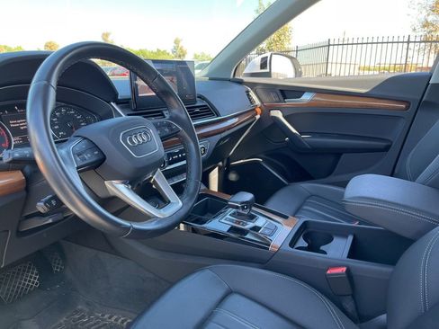 Used 2023 Audi Q5 2.0T Premium w/ Convenience Package image 19
