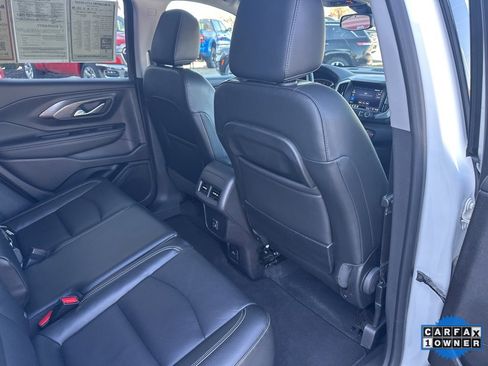 Used 2024 GMC Terrain SLT image 46