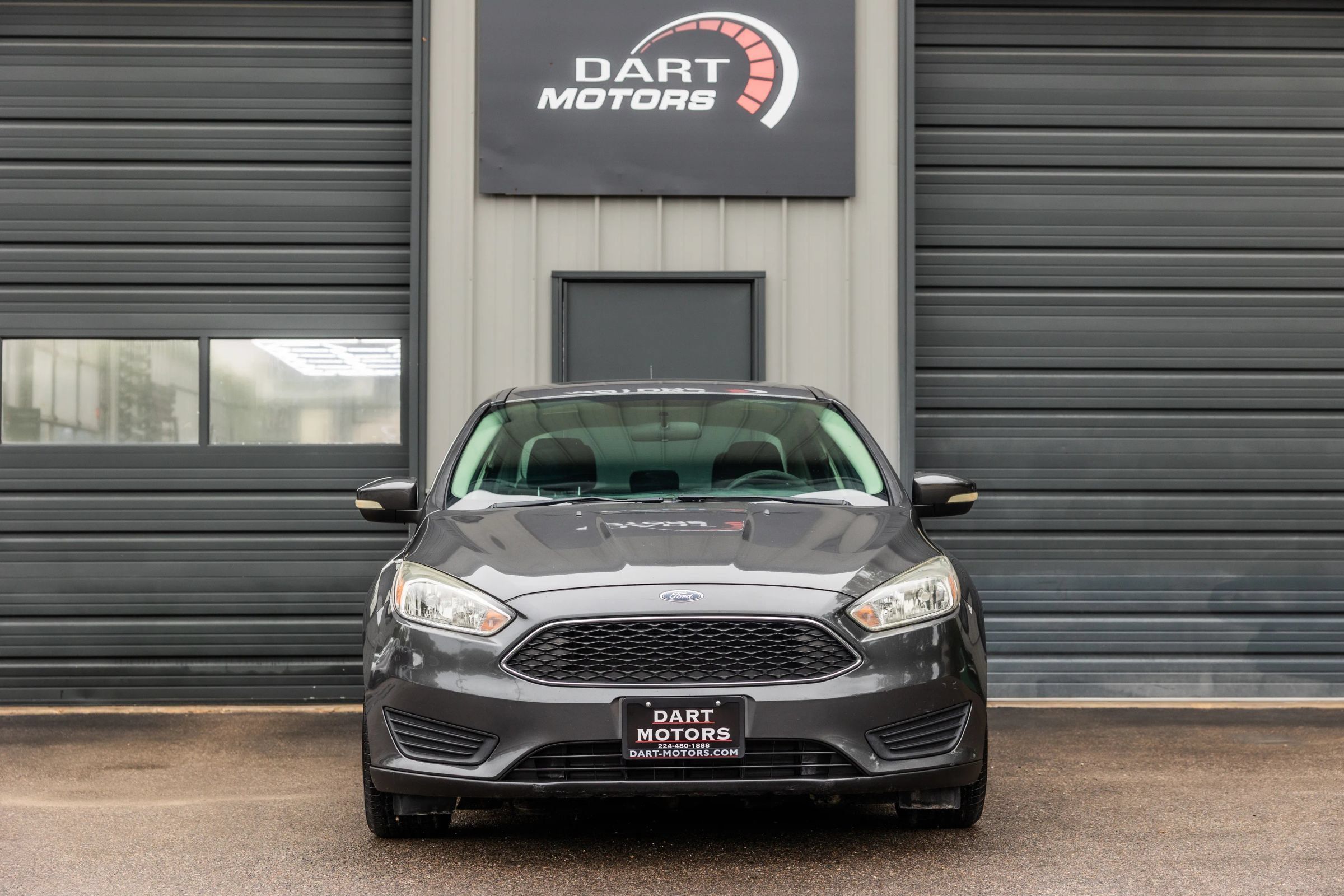 Used 2016 Ford Focus SE FWD image 2