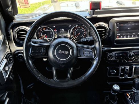 Used 2022 Jeep Wrangler Unlimited Sport AWD/4WD image 11