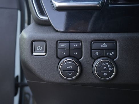 Used 2024 Chevrolet Silverado 3500 LT w/ Convenience Package AWD/4WD image 27