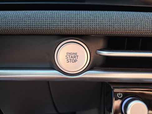 Certified 2025 Hyundai Santa Cruz Limited image 27