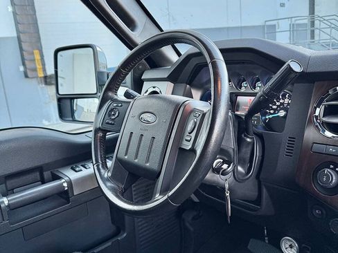 Used 2016 Ford F250 Lariat w/ Lariat Ultimate Package AWD/4WD image 47