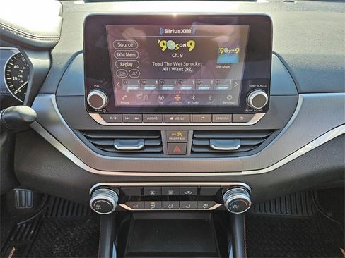 Used 2023 Nissan Altima 2.5 SR image 21