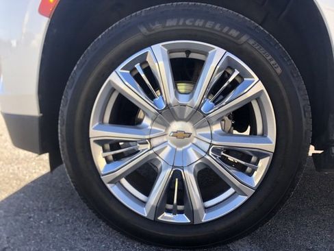 Used 2023 Chevrolet Tahoe High Country w/ Premium Package 2 image 9