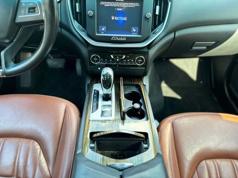 Used 2015 Maserati Ghibli S Q4 AWD/4WD image 27