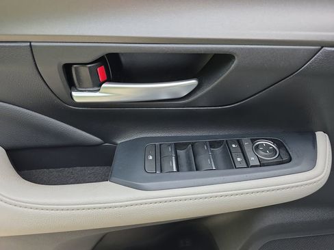 Used 2024 Toyota Grand Highlander AWD image 20