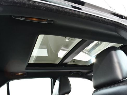 Used 2014 Chrysler 300 C w/ Harman/Kardon Audio Group image 18