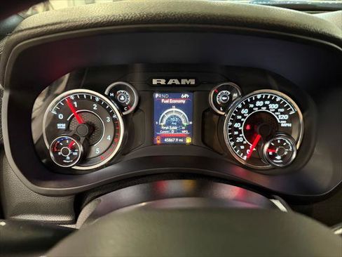 Certified 2025 RAM 2500 Big Horn AWD/4WD image 44