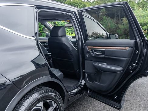 Used 2018 Honda CR-V Touring image 18
