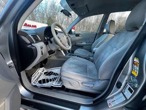 Used 2010 Subaru Forester 2.5X image 9