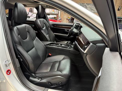 Used 2017 Volvo S90 T6 Momentum w/ Vision Package AWD/4WD image 27