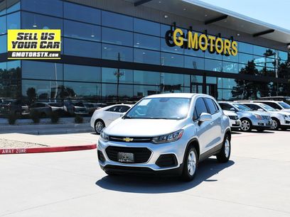 Used 2022 Chevrolet Trax LS w/ Tint and Cruise Package