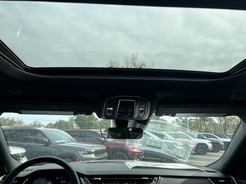 New 2025 Jeep Grand Cherokee Altitude image 63