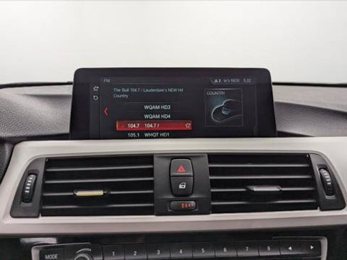 Used 2018 BMW 320i Sedan RWD image 27