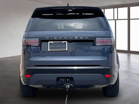 Used 2024 Land Rover Discovery Dynamic SE AWD/4WD image 4