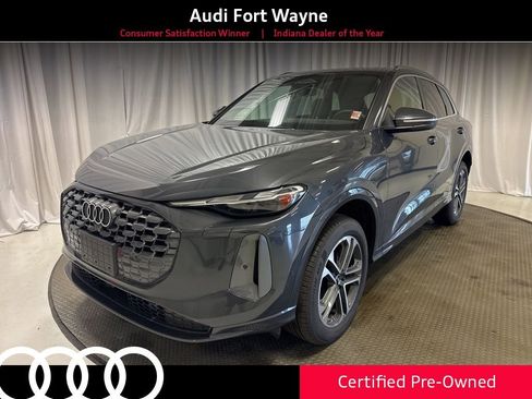 Certified 2025 Audi Q5 Premium w/ Convenience Package image 1