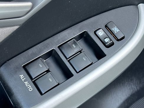 Used 2015 Toyota Prius Two image 13