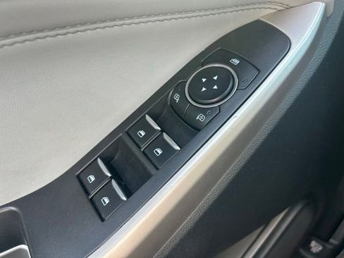 Used 2023 Ford Explorer XLT w/ Equipment Group 202A RWD image 16