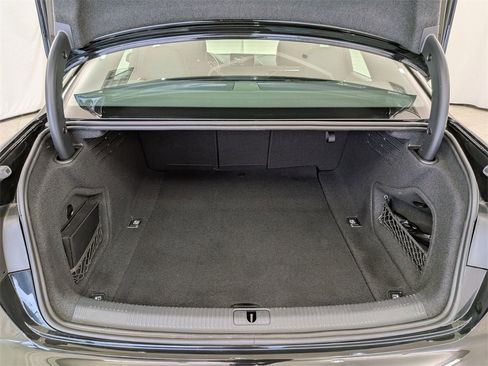 Used 2019 Audi A4 2.0T Premium Plus w/ Premium Plus Package image 30