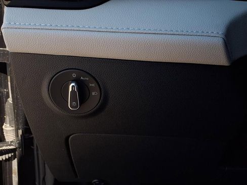 Certified 2025 Volkswagen Taos S image 16