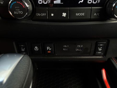 Used 2026 Nissan Frontier PRO-4X AWD/4WD image 29