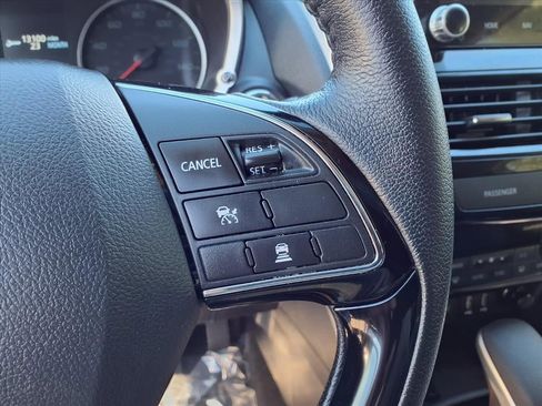 Used 2025 Mitsubishi Eclipse Cross SE image 9